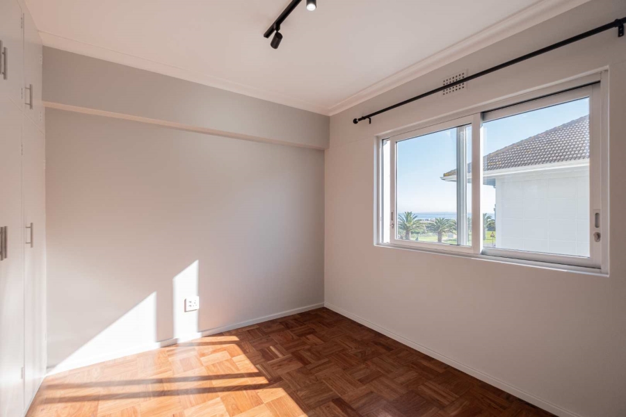 To Let 3 Bedroom Property for Rent in Mouille Point Western Cape